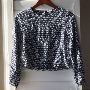 NAVY BIRD BUTTON BACK BLOUSE